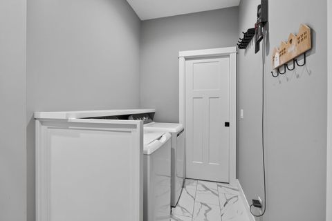 Tiny photo for 7113 Spring Creek Drive, Bettendorf, IA 52722 (MLS # 12705213)
