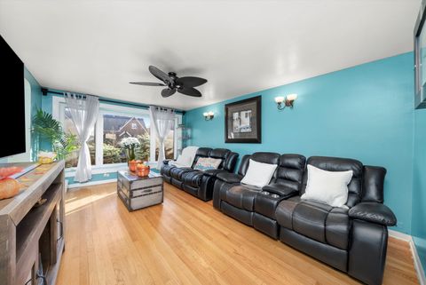 Tiny photo for 5006 S La Crosse Avenue, Chicago, IL 60638 (MLS # 12514519)