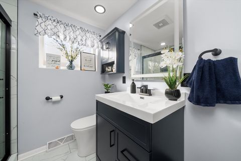 Tiny photo for 5006 S La Crosse Avenue, Chicago, IL 60638 (MLS # 12514519)