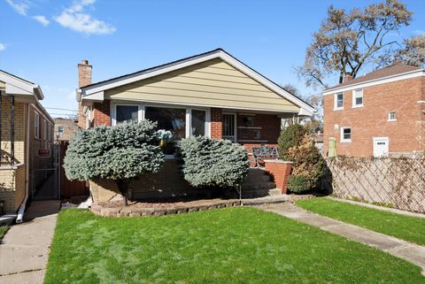 Tiny photo for 5006 S La Crosse Avenue, Chicago, IL 60638 (MLS # 12514519)