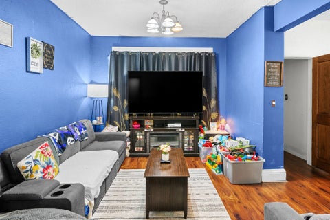 Tiny photo for 2117 Claussen Street, Davenport, IA 52802 (MLS # 12757307)