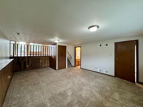 Tiny photo for 16104 Oak Avenue, Oak Forest, IL 60452 (MLS # 12487778)