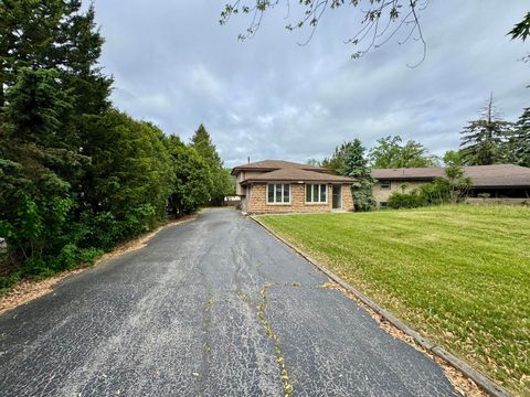 Tiny photo for 16104 Oak Avenue, Oak Forest, IL 60452 (MLS # 12487778)
