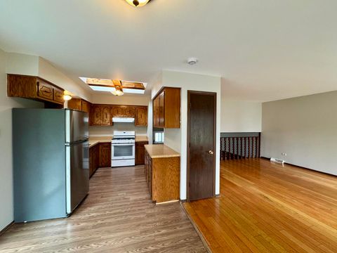Tiny photo for 16104 Oak Avenue, Oak Forest, IL 60452 (MLS # 12487778)