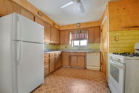 Tiny photo for 11125 S Fairfield Avenue, Chicago, IL 60655 (MLS # 12488708)