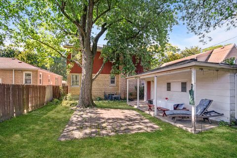 Tiny photo for 11125 S Fairfield Avenue, Chicago, IL 60655 (MLS # 12488708)