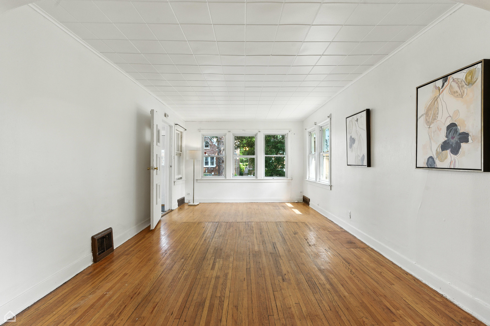1121 W 104TH Street