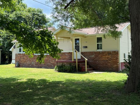 Tiny photo for 1200 S Buchanan Street, Marion, IL 62959 (MLS # 12707461)