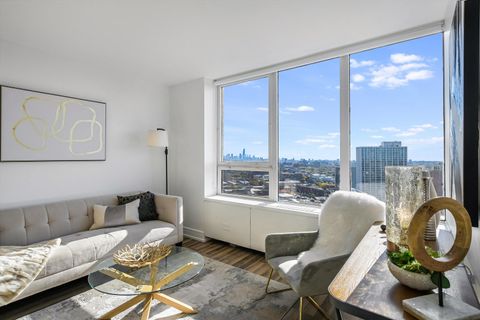 Tiny photo for 3930 N Pine Grove Avenue #2308, Chicago, IL 60613 (MLS # 12487042)