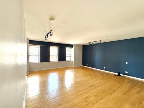 Tiny photo for 40 E 9th Street #1103, Chicago, IL 60605 (MLS # 12528224)