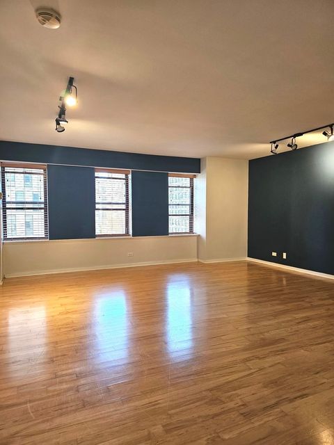 Tiny photo for 40 E 9th Street #1103, Chicago, IL 60605 (MLS # 12528224)