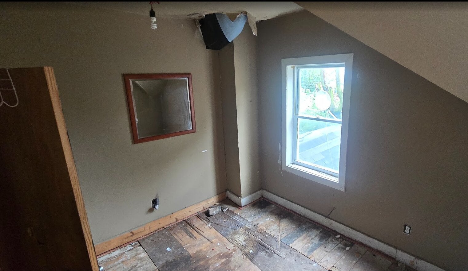 340 W 60th Place