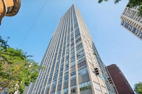 Photo of 655 W IRVING PARK Road #1211, Chicago, IL 60613 (MLS # 12777957)