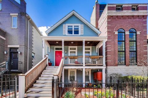 3816 N Lakewood Avenue Chicago IL 60613