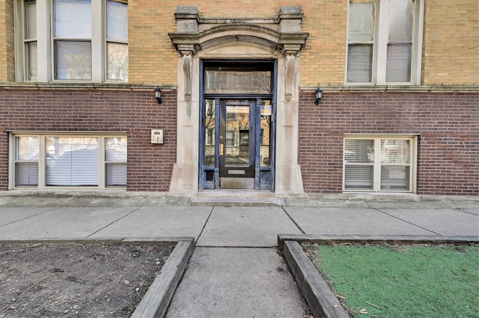 2307 W Walton Street GW