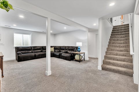 Tiny photo for 3052 Charissas Place, Bettendorf, IA 52722 (MLS # 12692020)