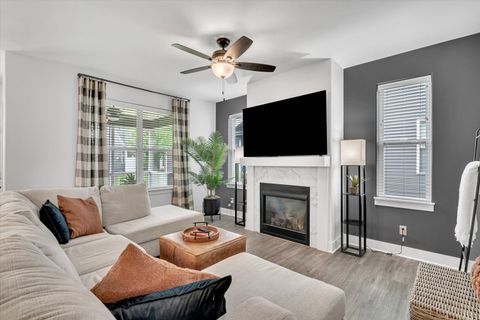 Tiny photo for 3052 Charissas Place, Bettendorf, IA 52722 (MLS # 12692020)