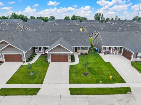 Tiny photo for 3052 Charissas Place, Bettendorf, IA 52722 (MLS # 12692020)