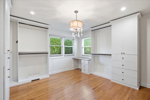 Tiny photo for 6 Meadowood Drive, Oak Brook, IL 60523 (MLS # 12713120)