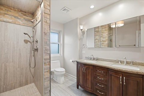Tiny photo for 6 Meadowood Drive, Oak Brook, IL 60523 (MLS # 12713120)