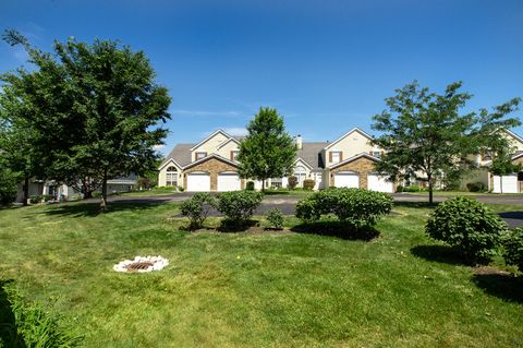 Townhouse in Gurnee IL 5868 Delaware Avenue 28.jpg