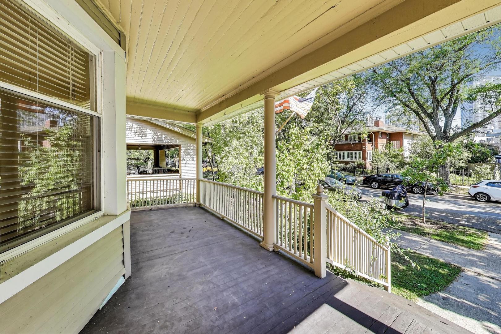 5352 N Magnolia Avenue