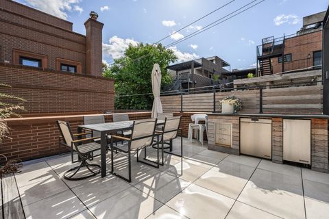 Tiny photo for 2214 N Magnolia Avenue, Chicago, IL 60614 (MLS # 12556304)