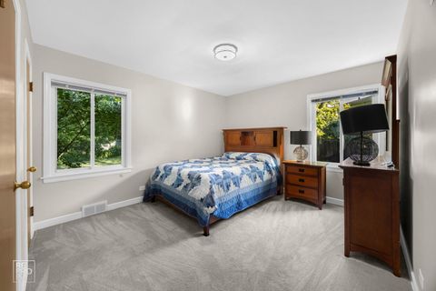 Tiny photo for 6872 N Loron Avenue, Chicago, IL 60646 (MLS # 12514415)