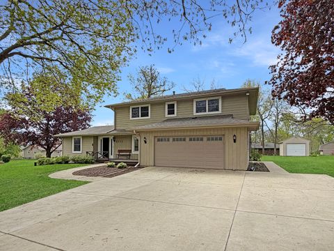 Tiny photo for 2711 Royal Oaks Drive, Freeport, IL 61032 (MLS # 12636510)