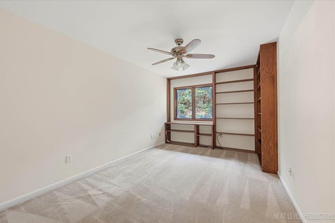 Tiny photo for 110 Elmtree Court, St. Charles, IL 60174 (MLS # 12784539)