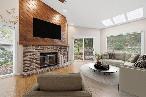 Tiny photo for 110 Elmtree Court, St. Charles, IL 60174 (MLS # 12784539)