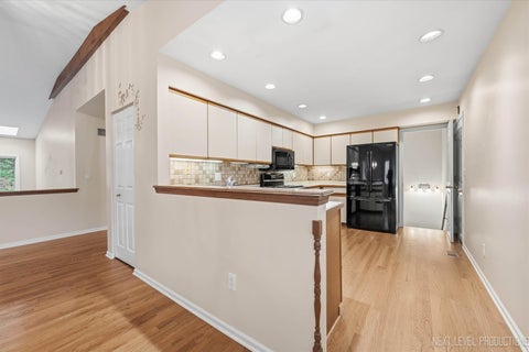 Tiny photo for 110 Elmtree Court, St. Charles, IL 60174 (MLS # 12784539)
