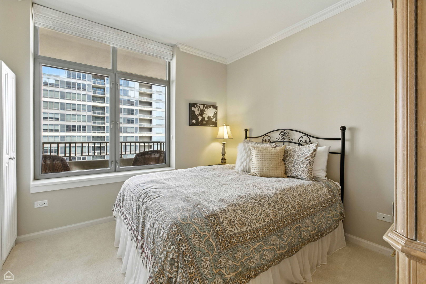 Chicago, Illinois 60611, United States, 2 Bedrooms Bedrooms, ,2 BathroomsBathrooms,Residential,Contingent,187351