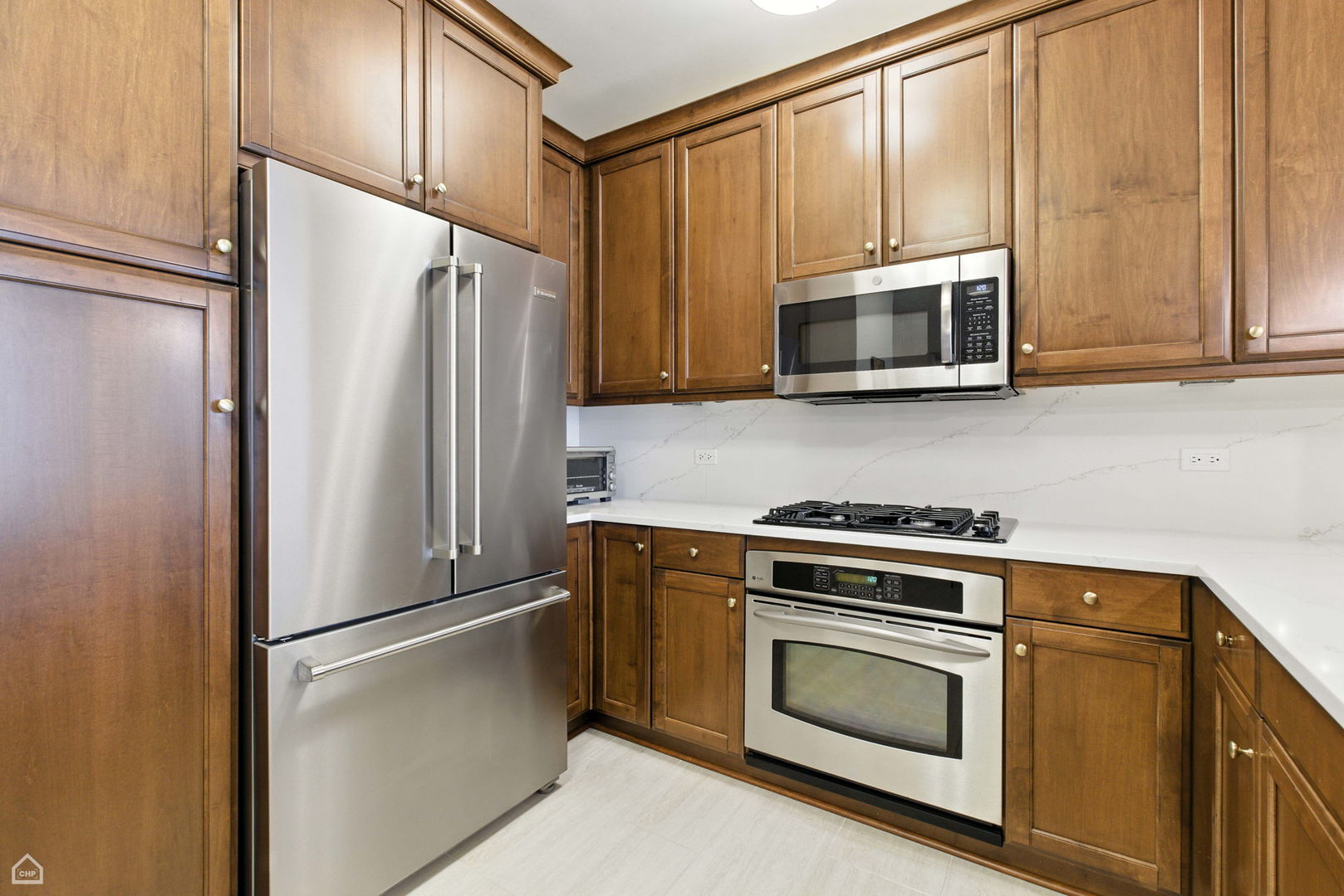 Chicago, Illinois 60611, United States, 2 Bedrooms Bedrooms, ,2 BathroomsBathrooms,Residential,Contingent,187351