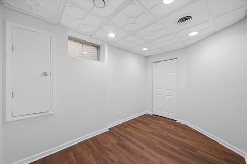 Tiny photo for 2210 Fieldcrest Drive, Mundelein, IL 60060 (MLS # 12657142)