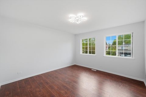 Tiny photo for 2210 Fieldcrest Drive, Mundelein, IL 60060 (MLS # 12657142)