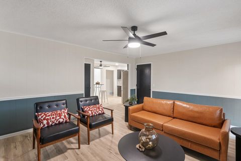 Tiny photo for 3816 Woodland Court, Davenport, IA 52807 (MLS # 100000041)