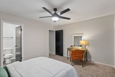 Tiny photo for 3816 Woodland Court, Davenport, IA 52807 (MLS # 100000041)