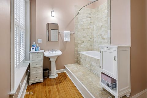 Tiny photo for 855 W FULLERTON Parkway, Chicago, IL 60614 (MLS # 12462330)