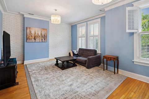 Tiny photo for 855 W FULLERTON Parkway, Chicago, IL 60614 (MLS # 12462330)