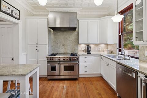 Tiny photo for 855 W FULLERTON Parkway, Chicago, IL 60614 (MLS # 12462330)