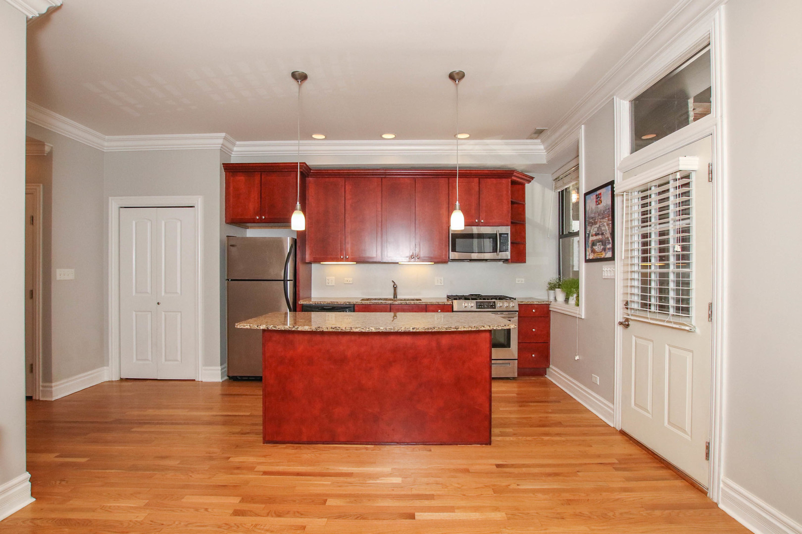 1709 N Crilly Court 2E