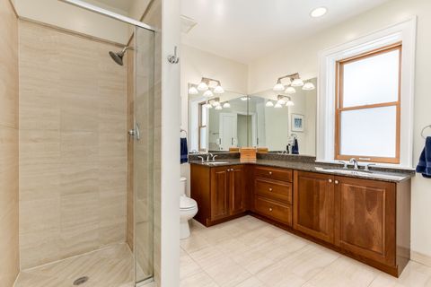 Tiny photo for 840 Augusta Boulevard, Oak Park, IL 60302 (MLS # 12643074)