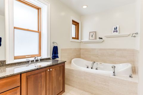 Tiny photo for 840 Augusta Boulevard, Oak Park, IL 60302 (MLS # 12643074)