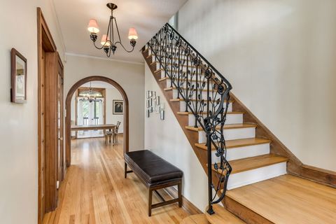 Tiny photo for 840 Augusta Boulevard, Oak Park, IL 60302 (MLS # 12643074)
