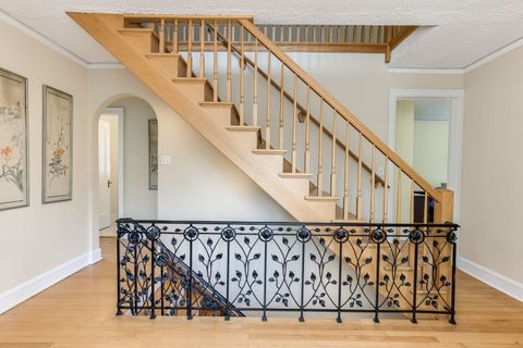 Tiny photo for 840 Augusta Boulevard, Oak Park, IL 60302 (MLS # 12643074)