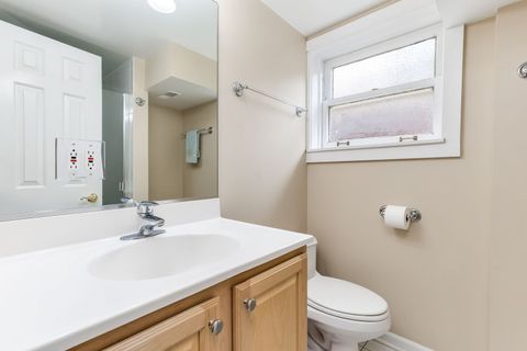 Tiny photo for 840 Augusta Boulevard, Oak Park, IL 60302 (MLS # 12643074)