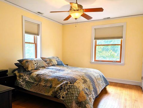 Tiny photo for 840 Augusta Boulevard, Oak Park, IL 60302 (MLS # 12643074)
