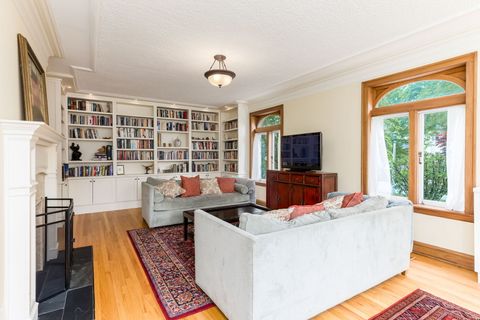 Tiny photo for 840 Augusta Boulevard, Oak Park, IL 60302 (MLS # 12643074)