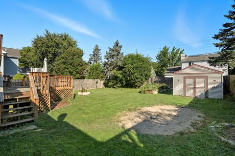 Tiny photo for 1358 Cottonwood Lane, Crystal Lake, IL 60014 (MLS # 12479772)